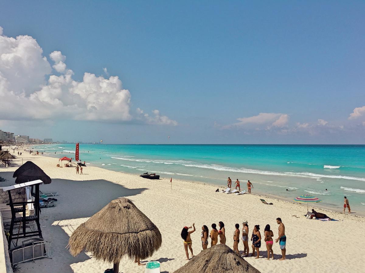 Cancun Plaza - Best Beach Cancun, Mexico — book Aparthotel, 2024 Prices